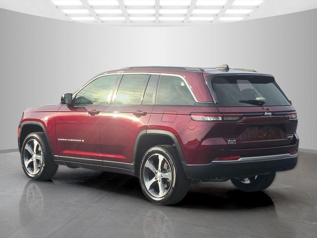 new 2026 Jeep Grand Cherokee car, priced at $45,495