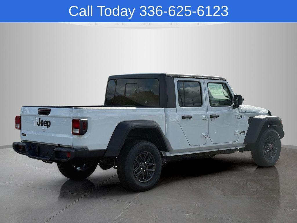 new 2025 Jeep Gladiator car, priced at $37,495