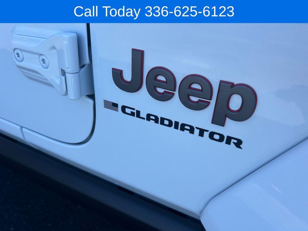 new 2026 Jeep Gladiator car, priced at $54,245