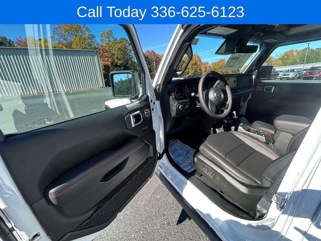 new 2026 Jeep Gladiator car, priced at $54,245