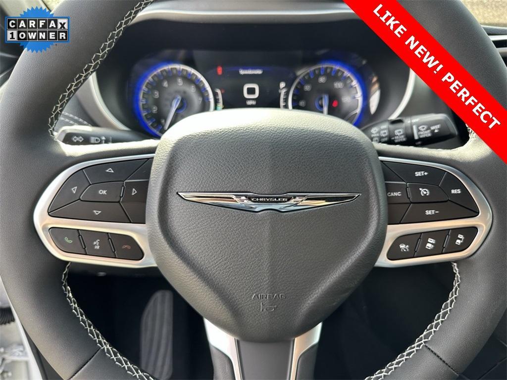 used 2025 Chrysler Pacifica car, priced at $37,495