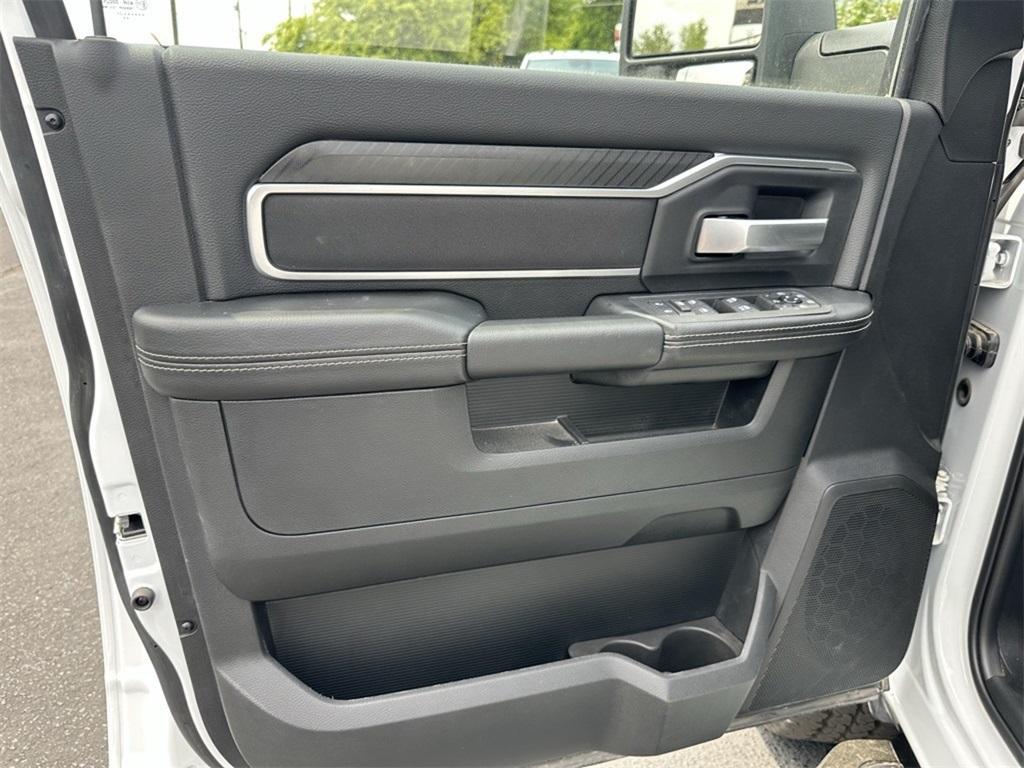 new 2025 Ram 2500 car, priced at $63,995