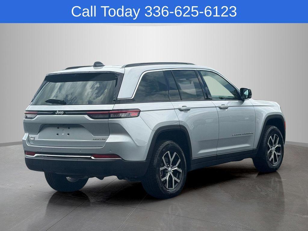 used 2024 Jeep Grand Cherokee car, priced at $38,184