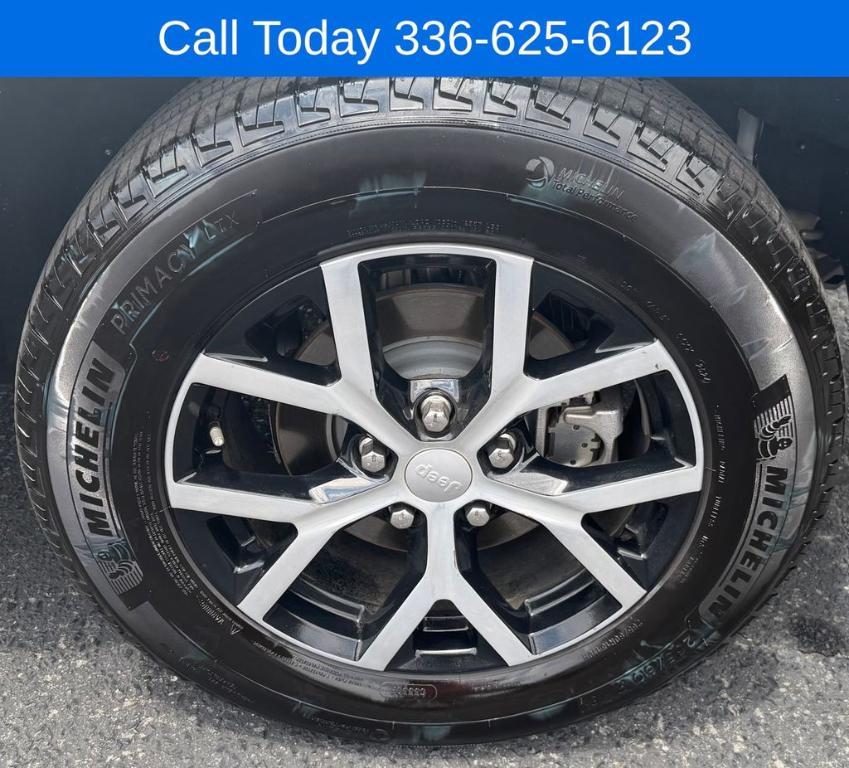 used 2024 Jeep Grand Cherokee car, priced at $38,184