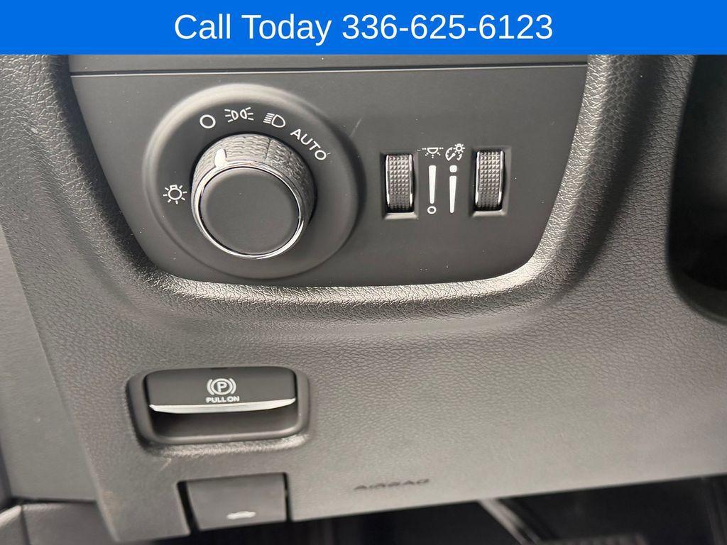new 2026 Jeep Grand Cherokee L car, priced at $36,995