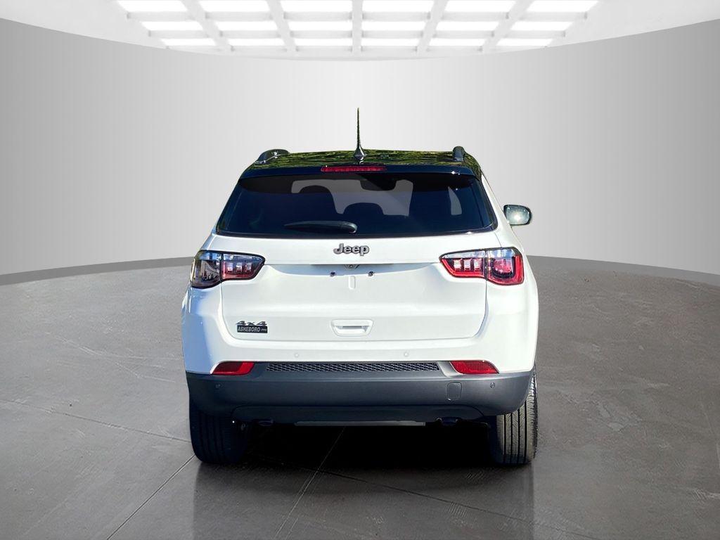 new 2026 Jeep Compass car, priced at $31,495