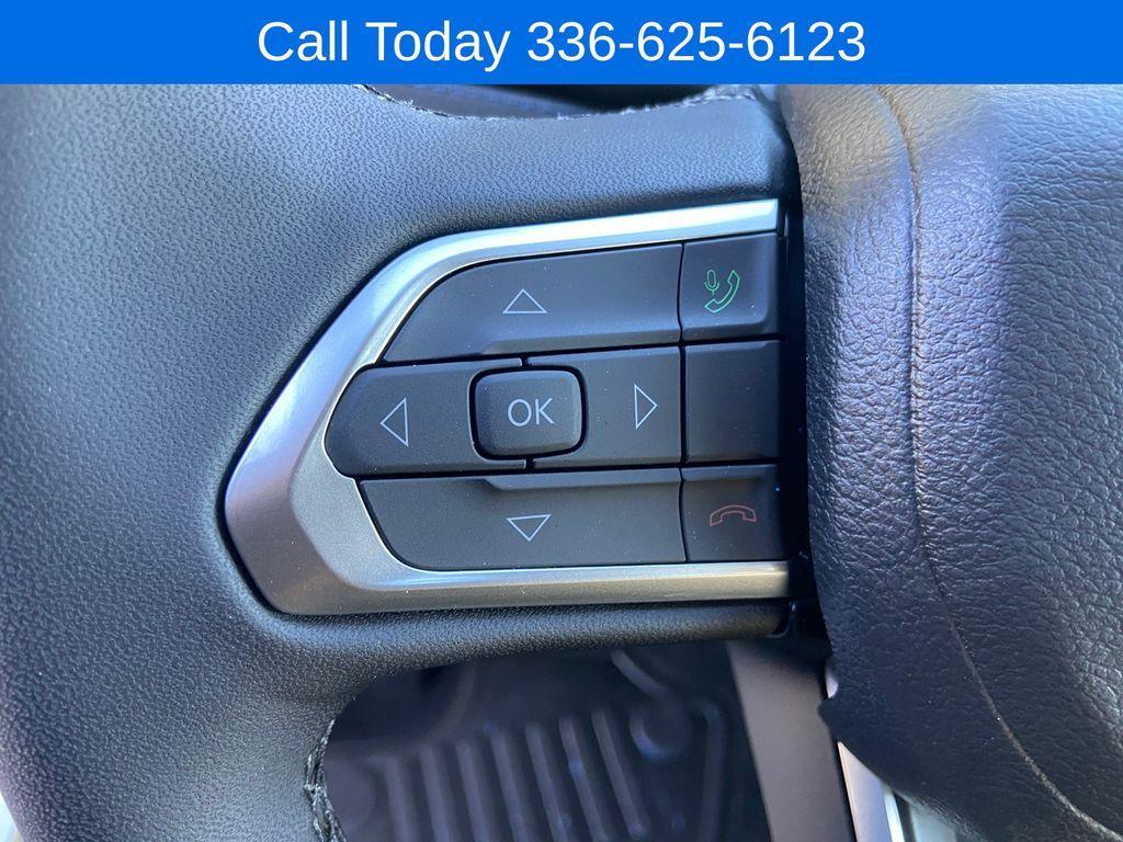 new 2026 Jeep Compass car, priced at $31,995