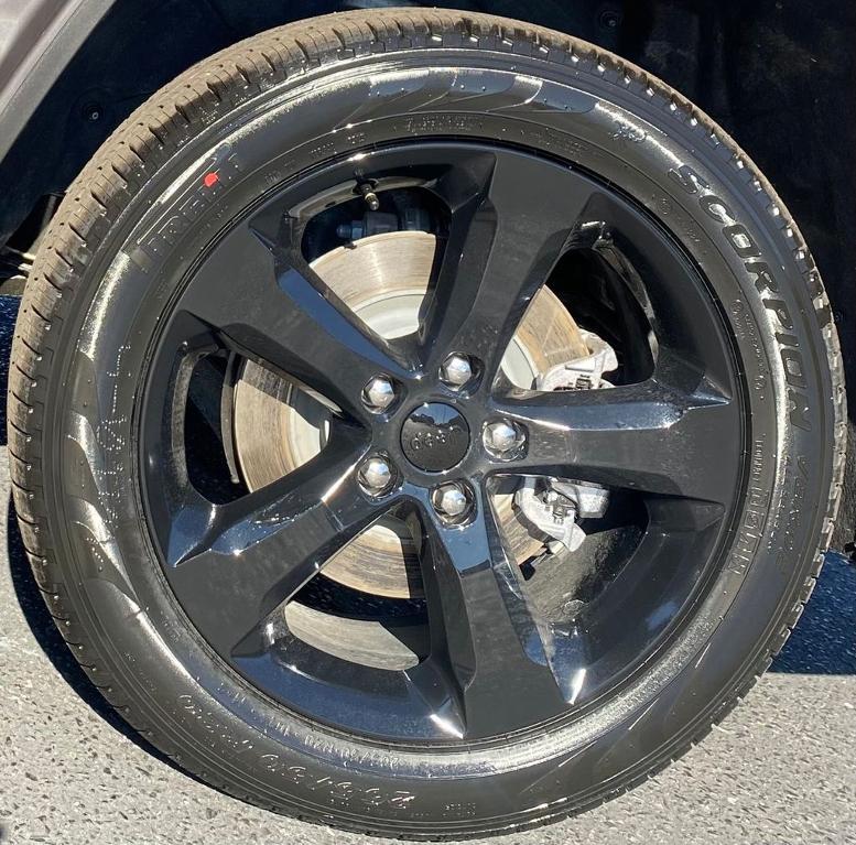 new 2025 Jeep Grand Cherokee L car, priced at $47,215