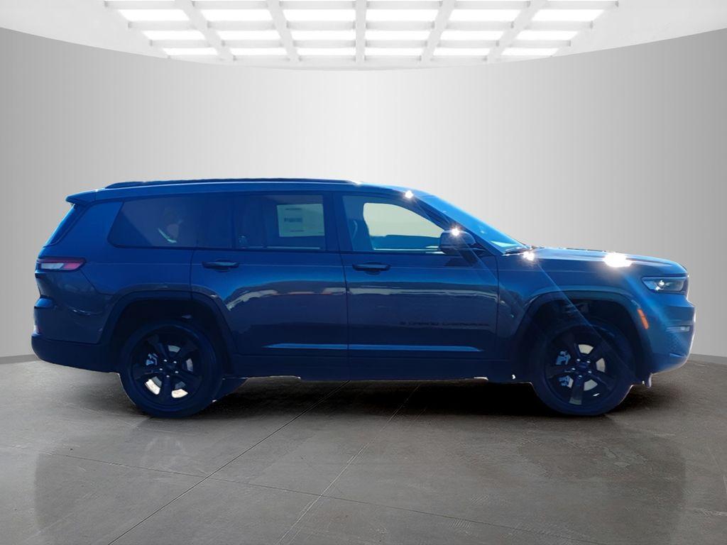 new 2025 Jeep Grand Cherokee L car, priced at $47,215