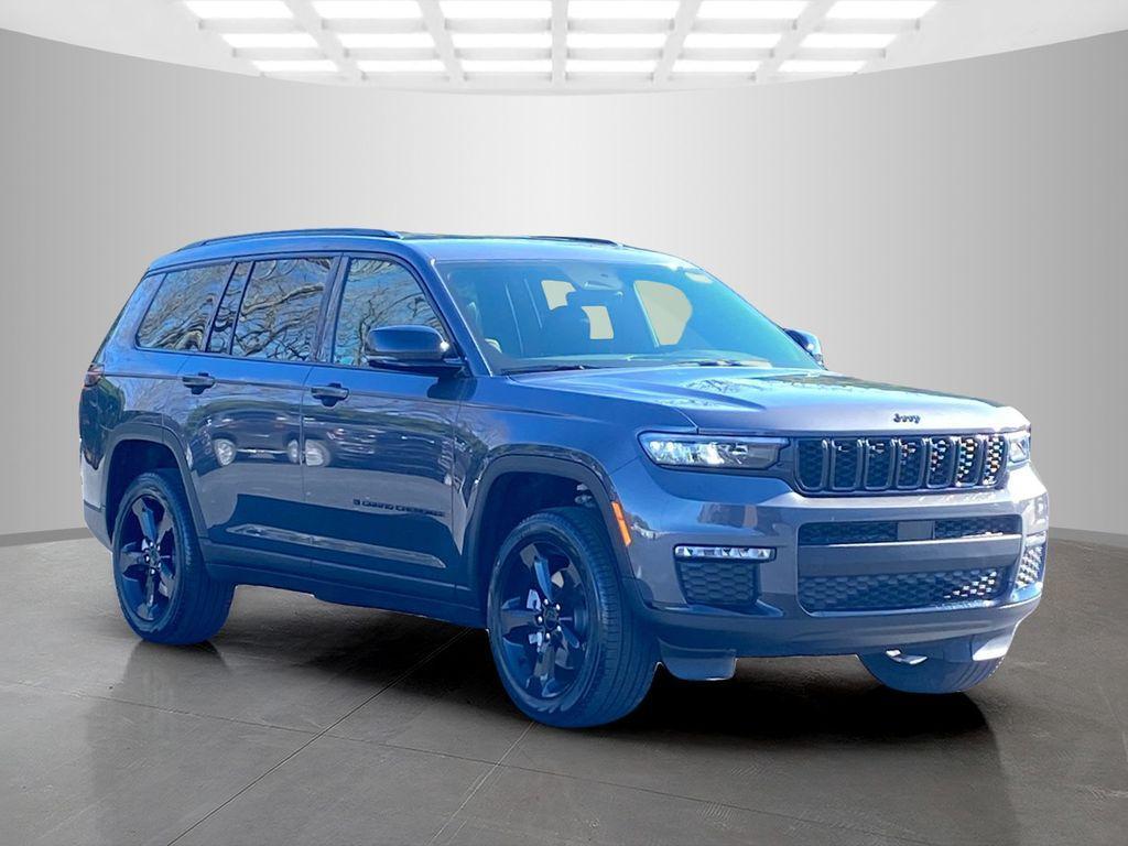 new 2025 Jeep Grand Cherokee L car, priced at $47,215