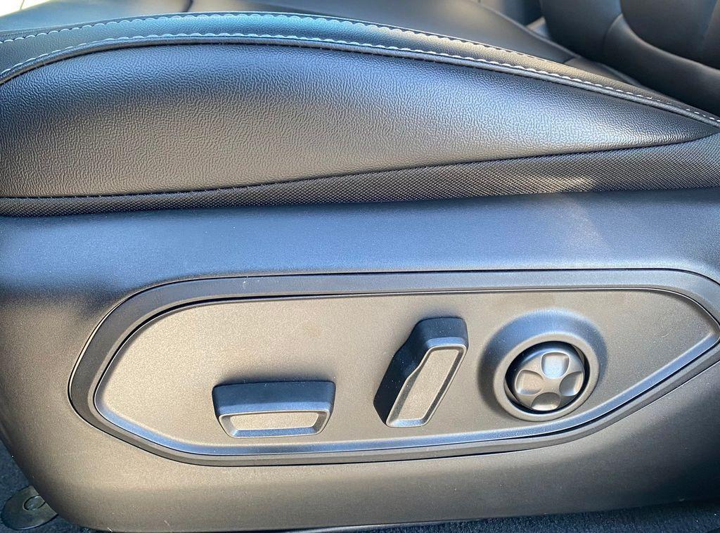 new 2025 Jeep Grand Cherokee L car, priced at $47,215