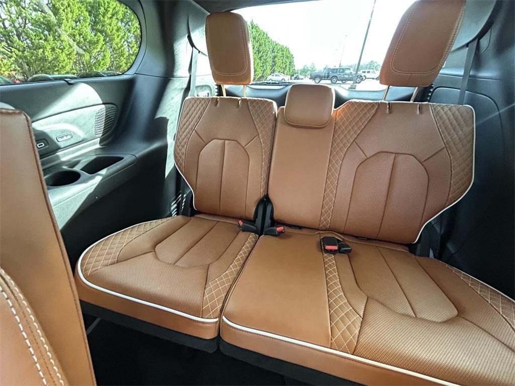 new 2026 Chrysler Pacifica car, priced at $54,895