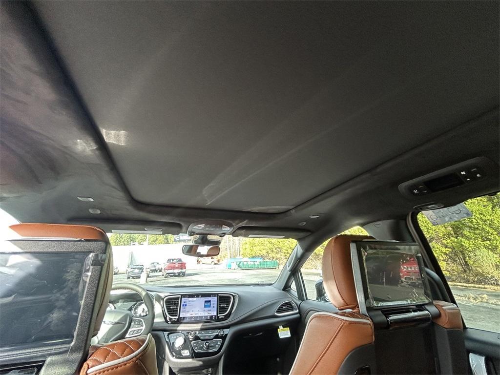 new 2026 Chrysler Pacifica car, priced at $54,895