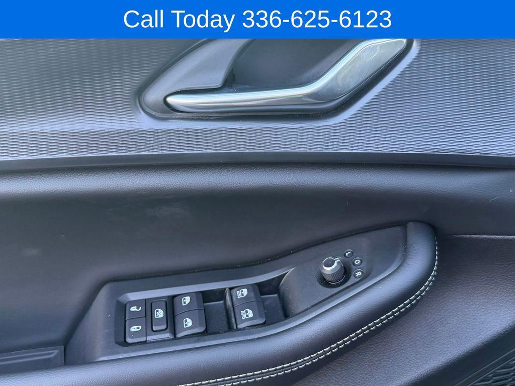 new 2026 Jeep Grand Cherokee car, priced at $40,025