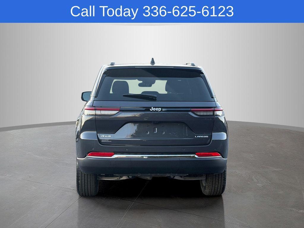 new 2026 Jeep Grand Cherokee car, priced at $40,025