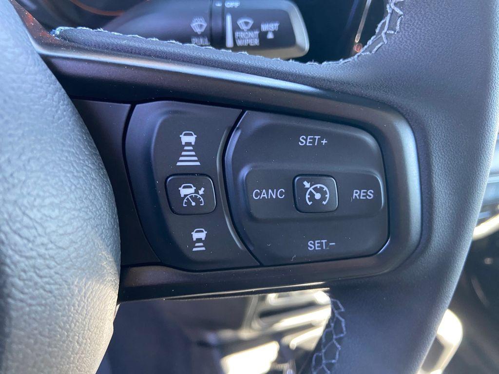 new 2025 Jeep Gladiator car, priced at $33,245