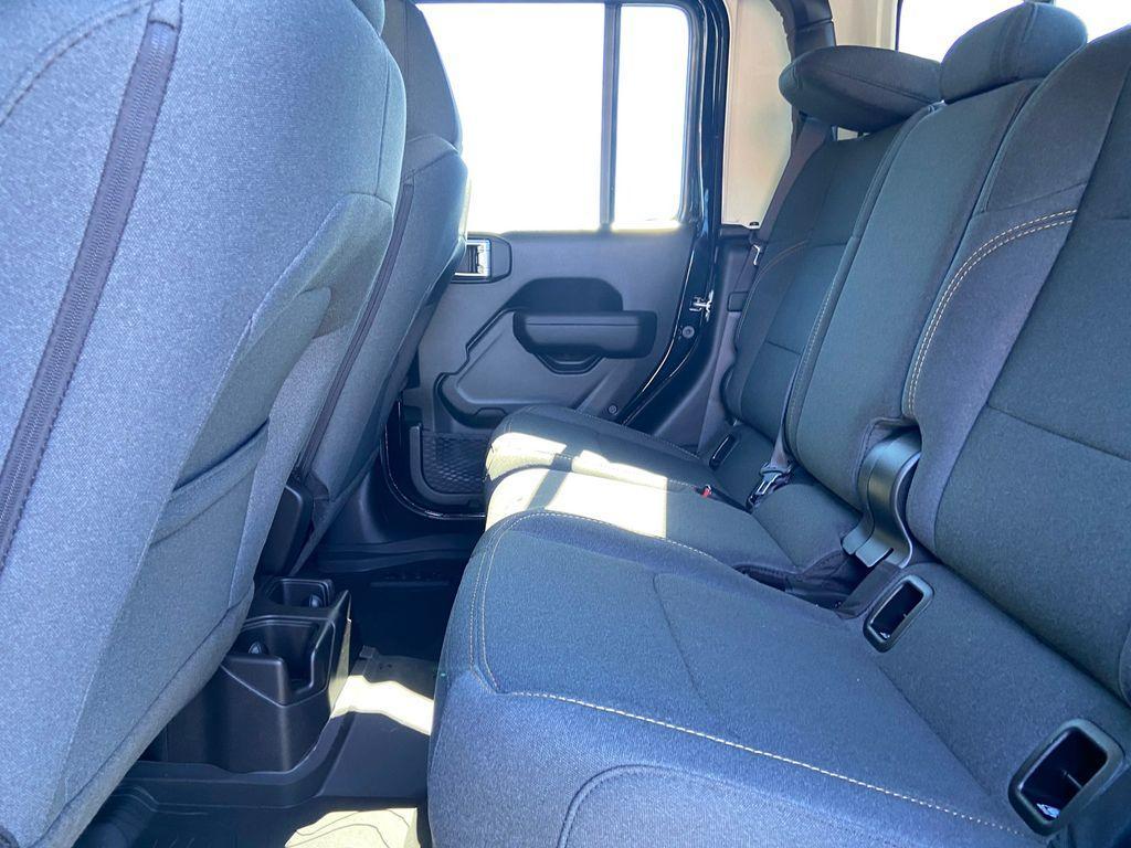 new 2025 Jeep Gladiator car, priced at $33,245