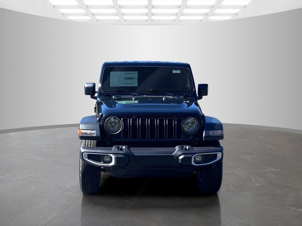 new 2025 Jeep Gladiator car, priced at $33,245