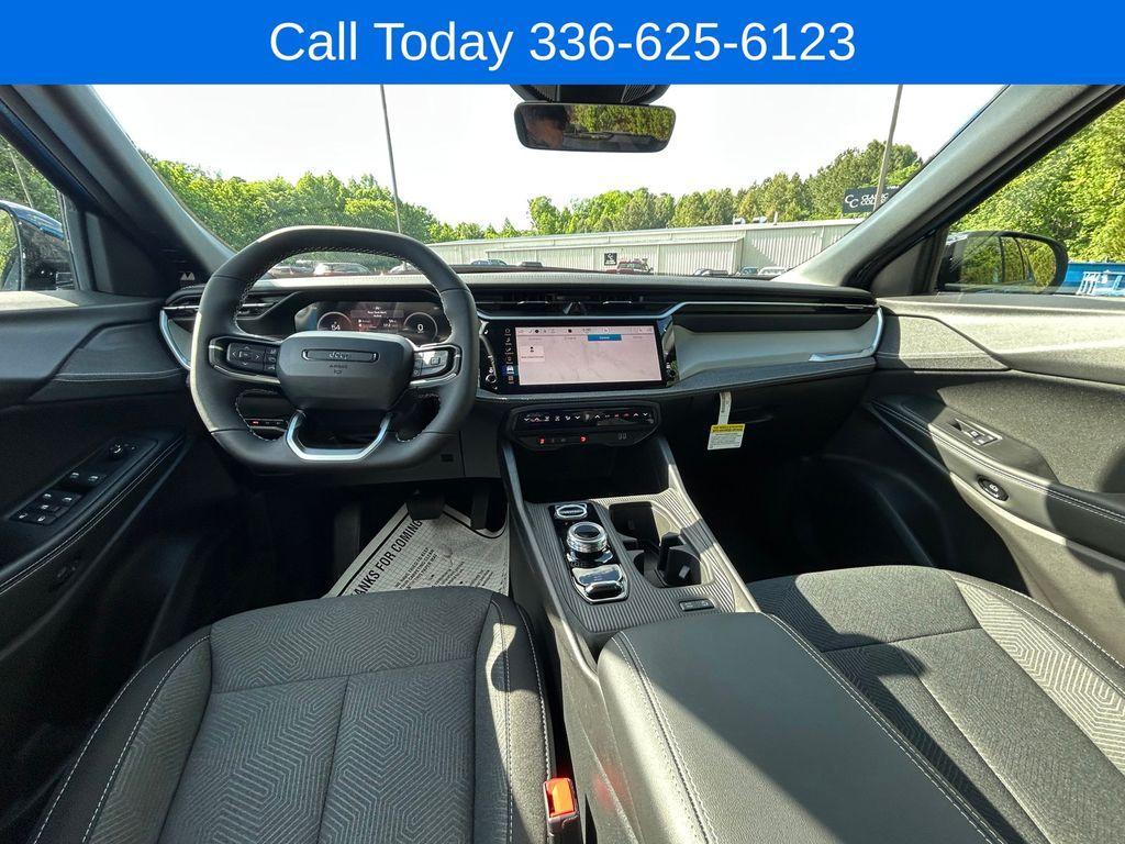 new 2026 Jeep Cherokee car, priced at $35,895