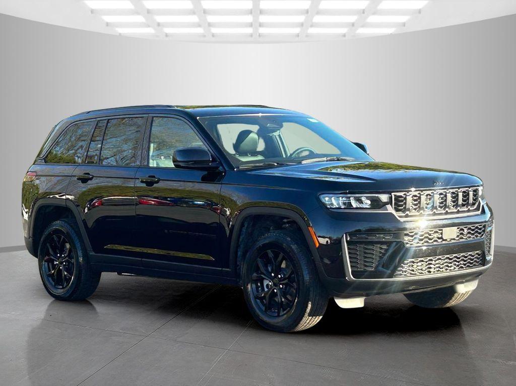 new 2026 Jeep Grand Cherokee car, priced at $41,495