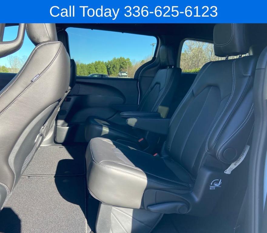 new 2026 Chrysler Pacifica car, priced at $39,995