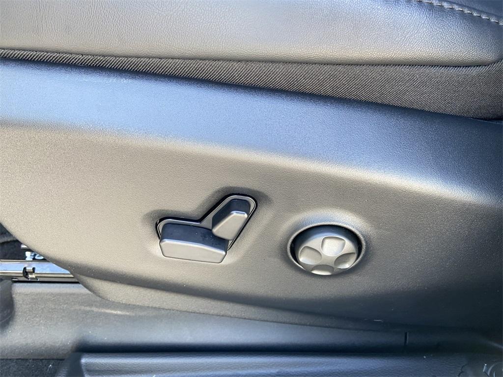 new 2026 Chrysler Pacifica car, priced at $40,995