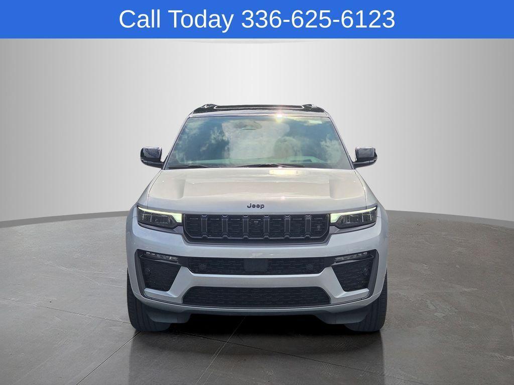 new 2026 Jeep Grand Cherokee car, priced at $59,165