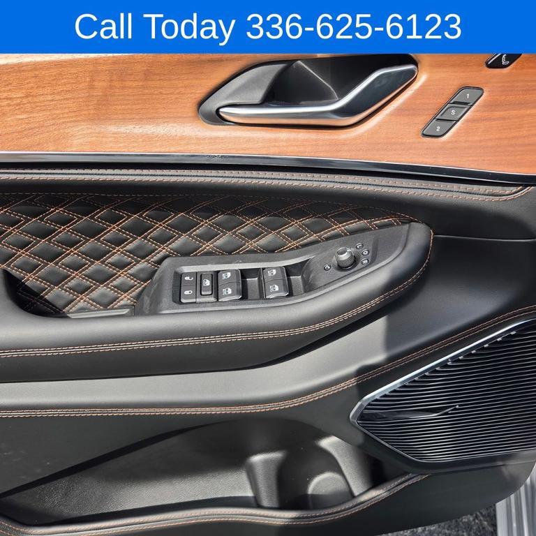 new 2026 Jeep Grand Cherokee car, priced at $59,165