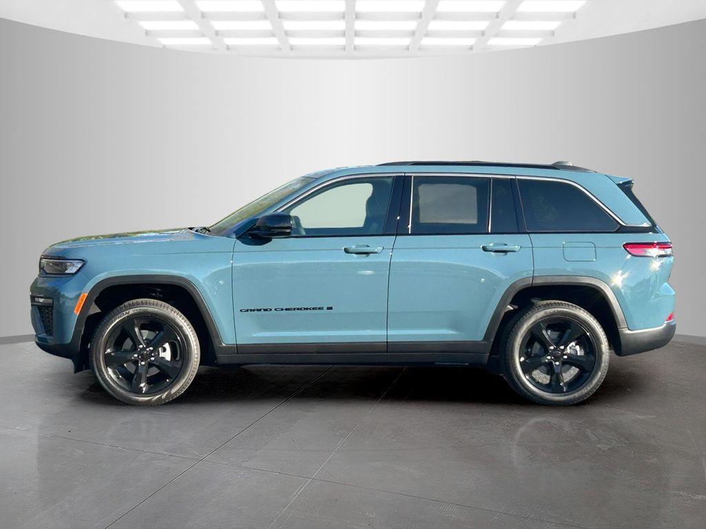 new 2026 Jeep Grand Cherokee car, priced at $43,995