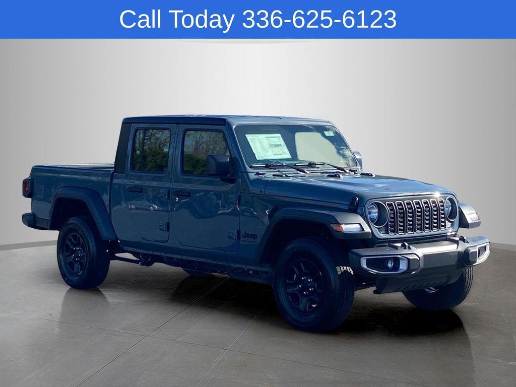 new 2026 Jeep Gladiator car, priced at $38,565