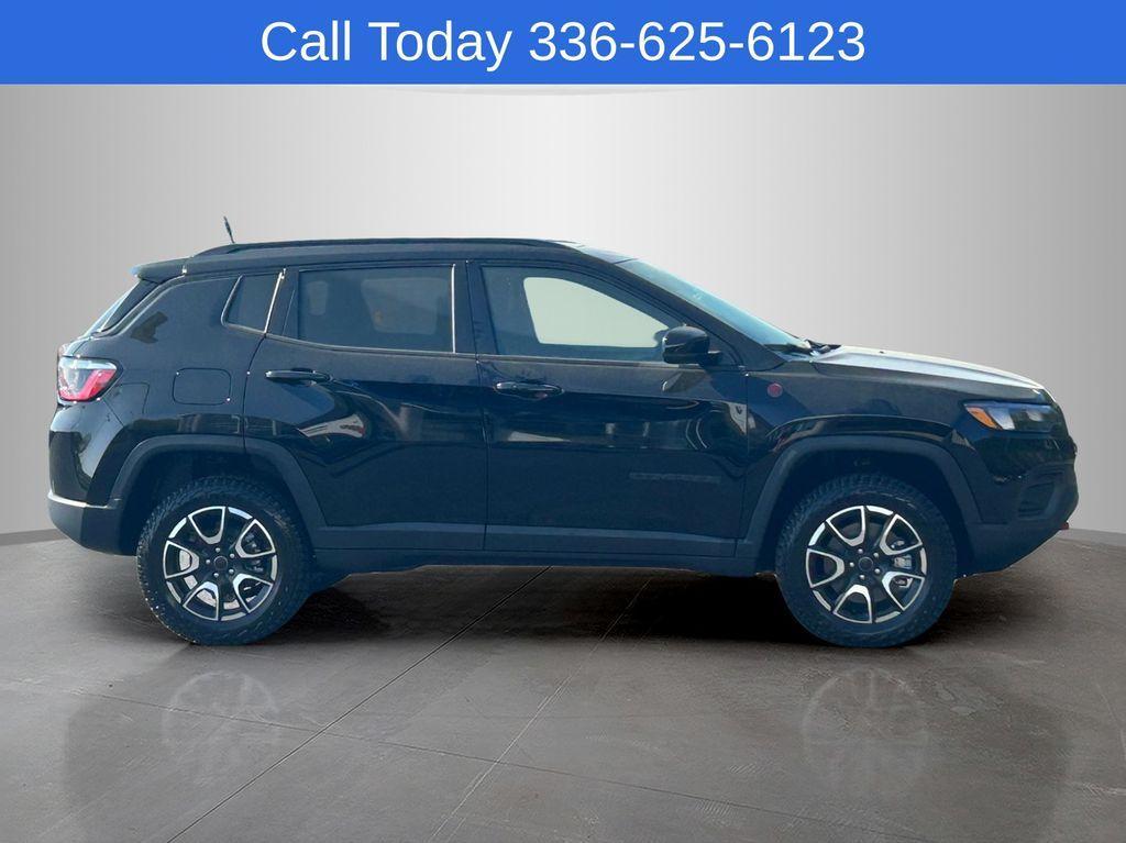 new 2026 Jeep Compass car, priced at $32,495