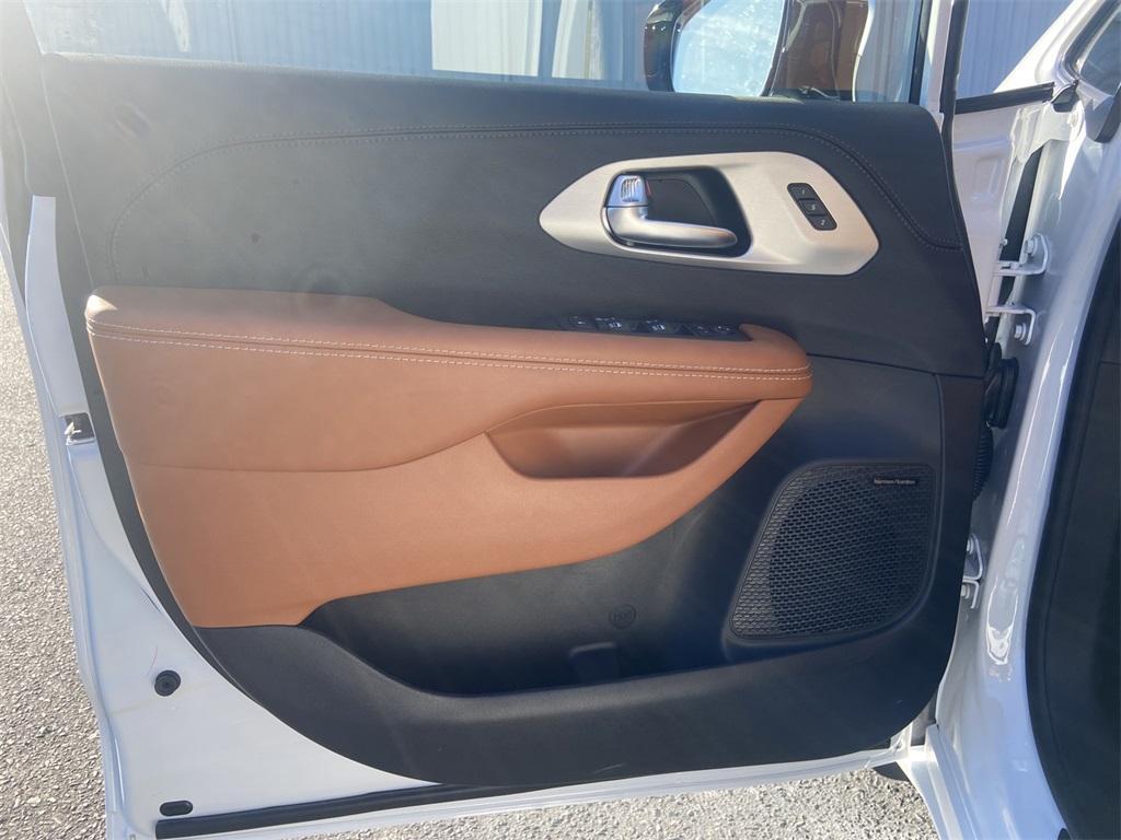 new 2026 Chrysler Pacifica car, priced at $50,795