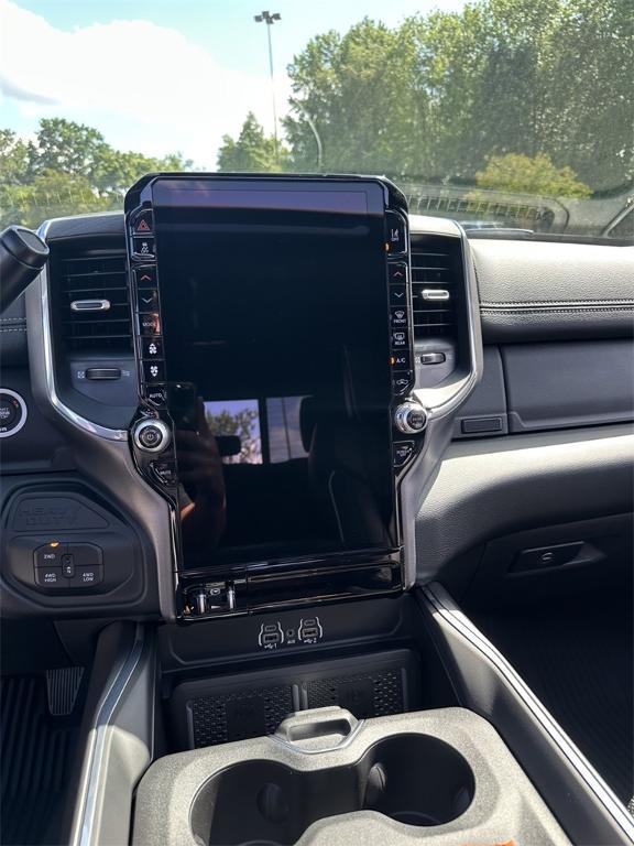 new 2025 Ram 2500 car, priced at $76,495