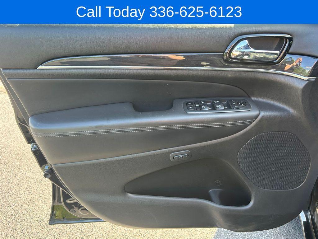 used 2020 Jeep Grand Cherokee car, priced at $22,284