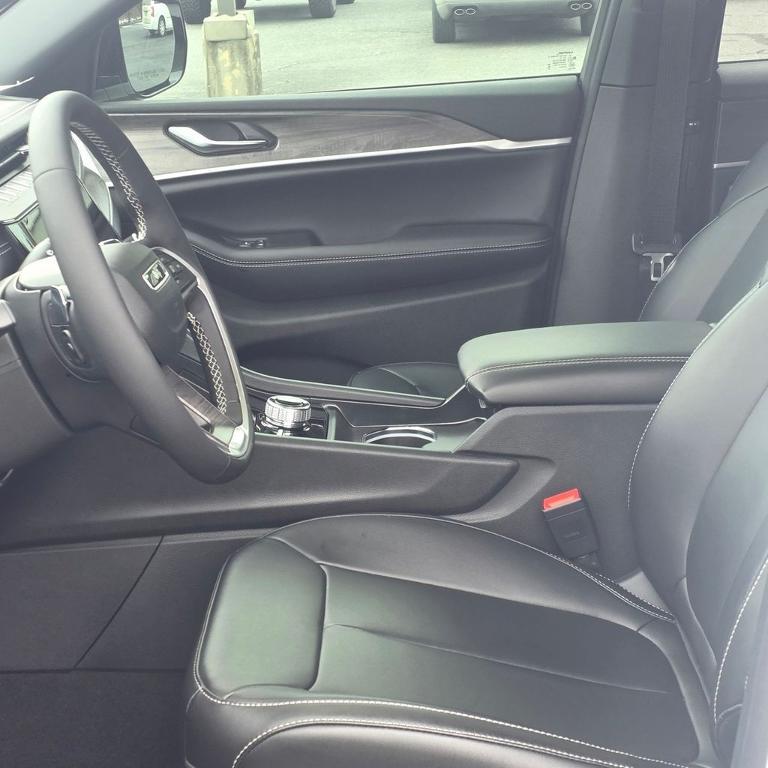 new 2026 Jeep Grand Cherokee L car