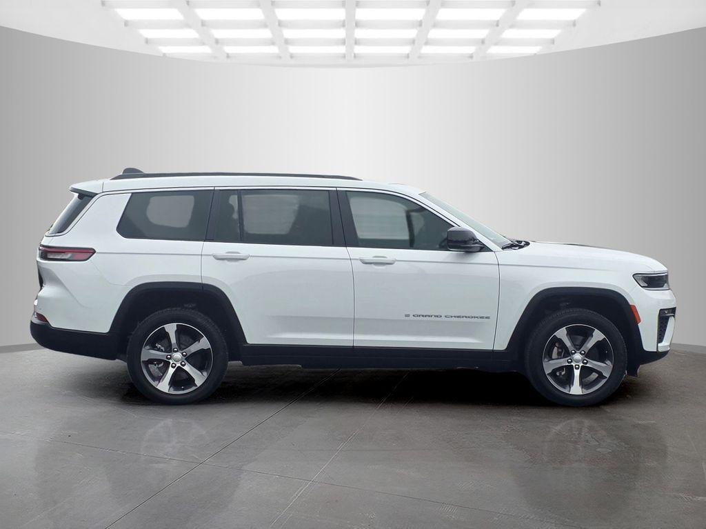 new 2026 Jeep Grand Cherokee L car