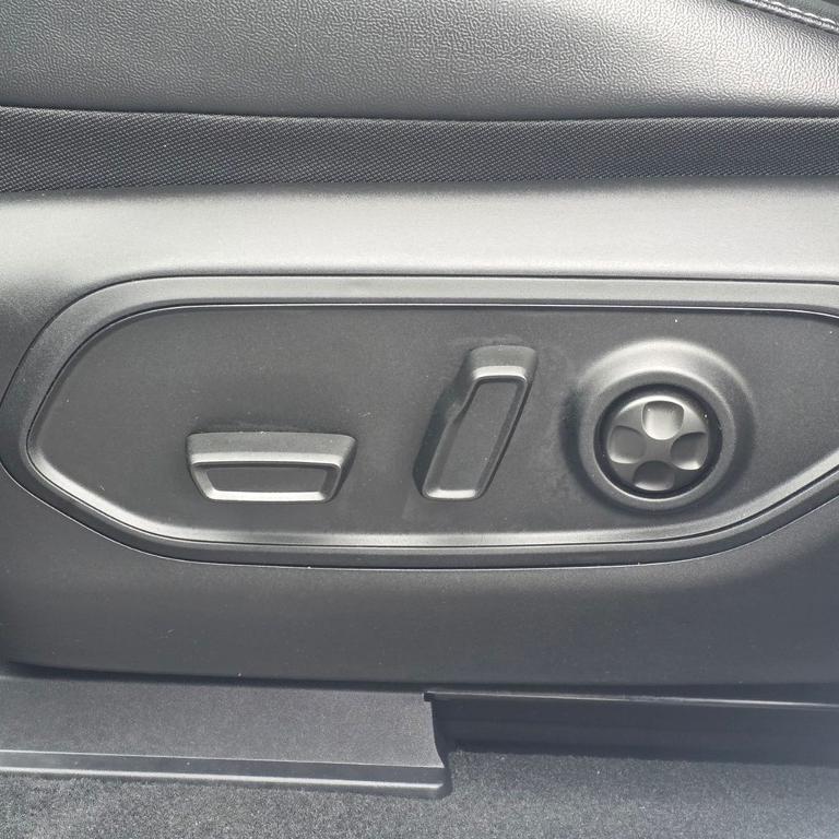 new 2026 Jeep Grand Cherokee L car