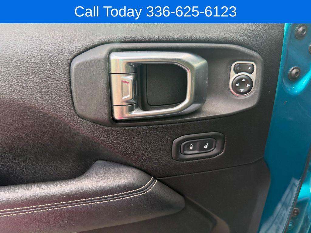 used 2019 Jeep Wrangler Unlimited car, priced at $25,384