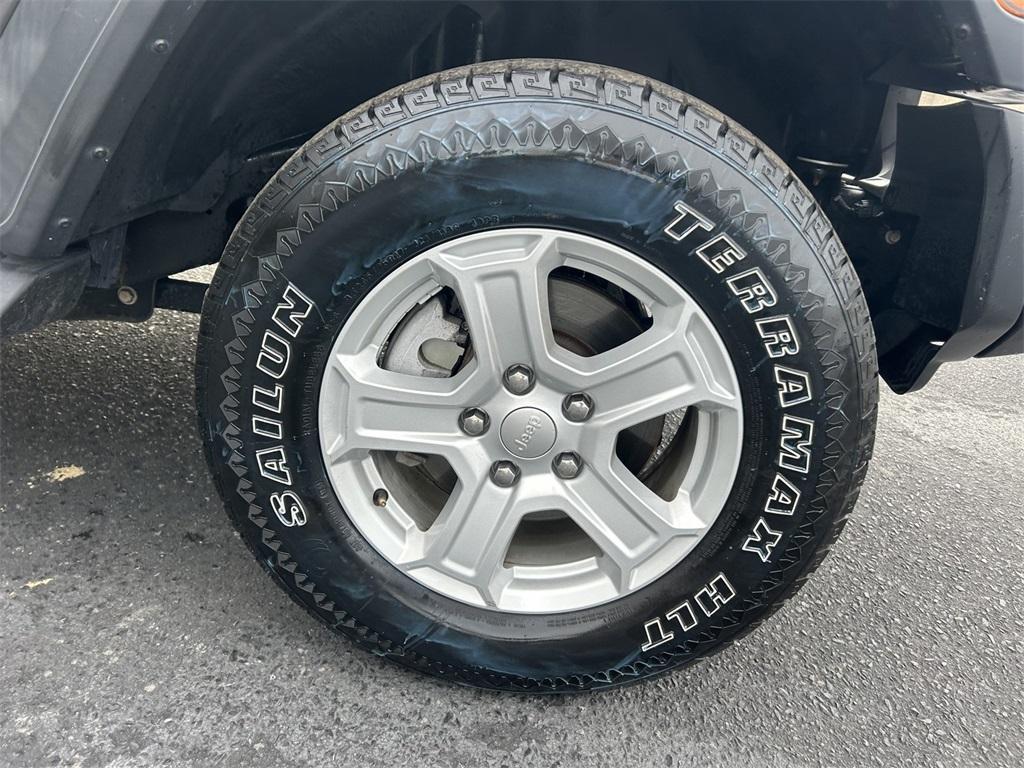 used 2020 Jeep Wrangler Unlimited car, priced at $21,995