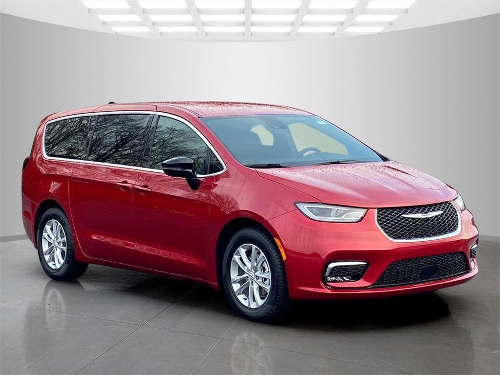 new 2026 Chrysler Pacifica car, priced at $40,995