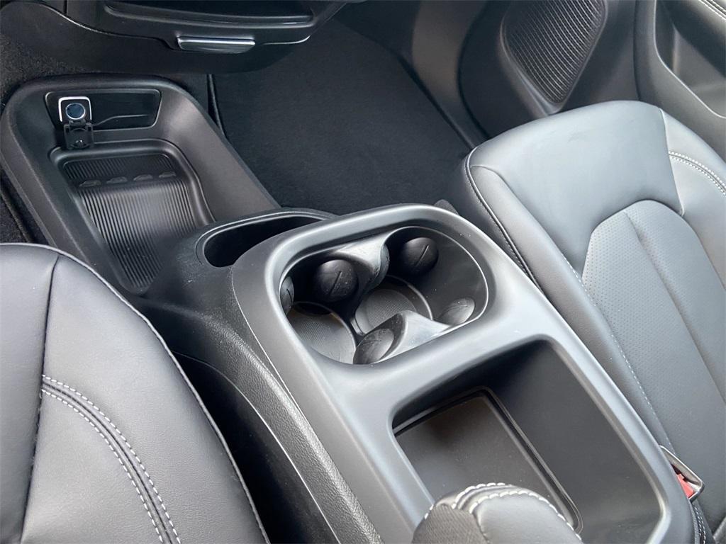 new 2026 Chrysler Pacifica car, priced at $40,995