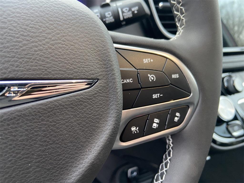 new 2026 Chrysler Pacifica car, priced at $40,995