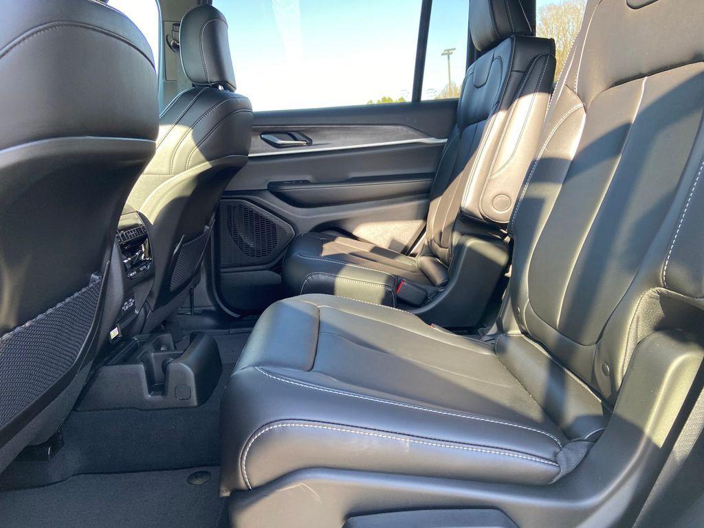 new 2025 Jeep Grand Cherokee L car, priced at $40,495