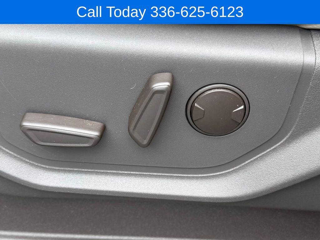 used 2020 Ford Expedition car, priced at $25,784