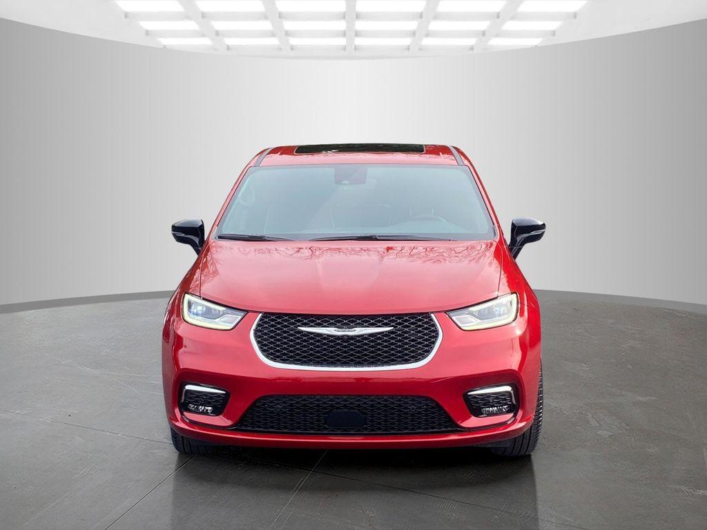 new 2026 Chrysler Pacifica car, priced at $45,085