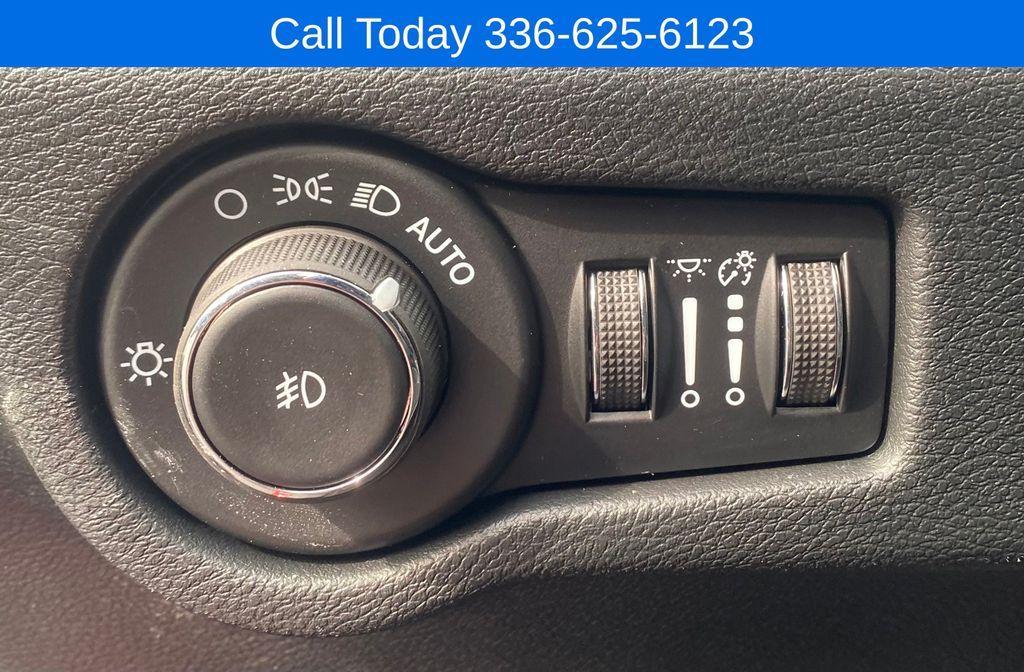 new 2026 Chrysler Pacifica car, priced at $45,085