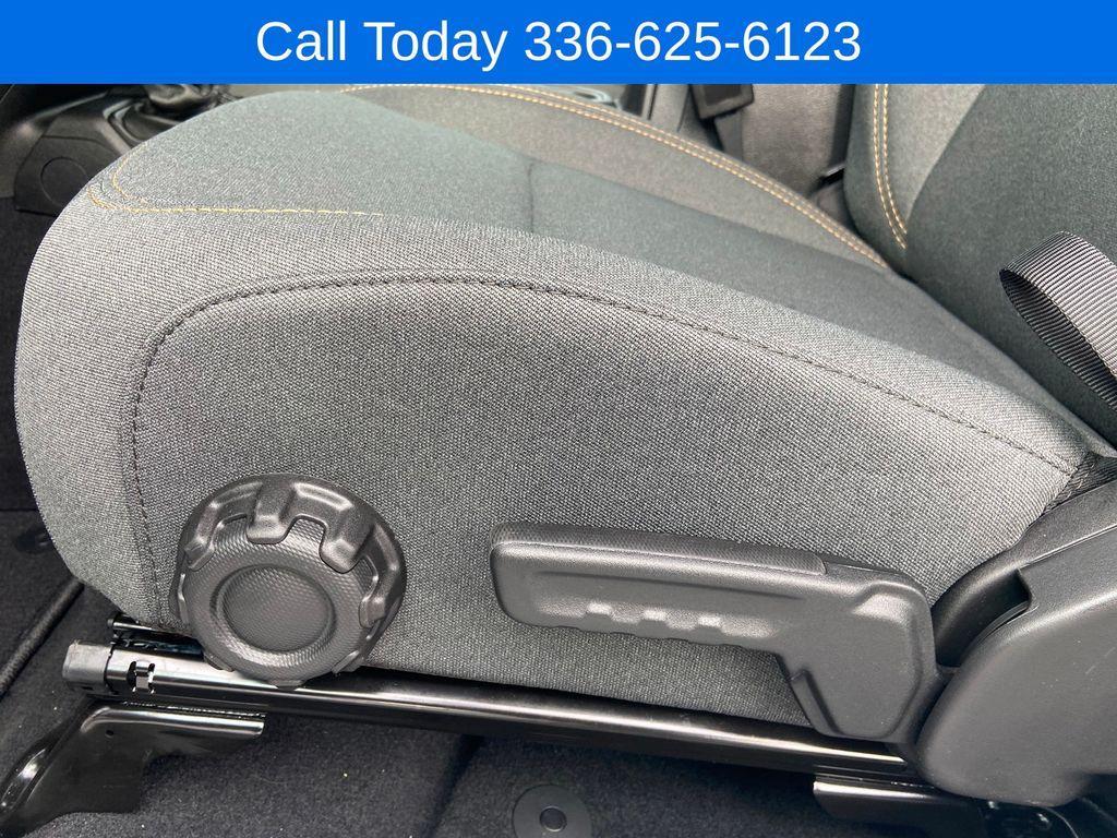 new 2026 Jeep Gladiator car, priced at $37,970
