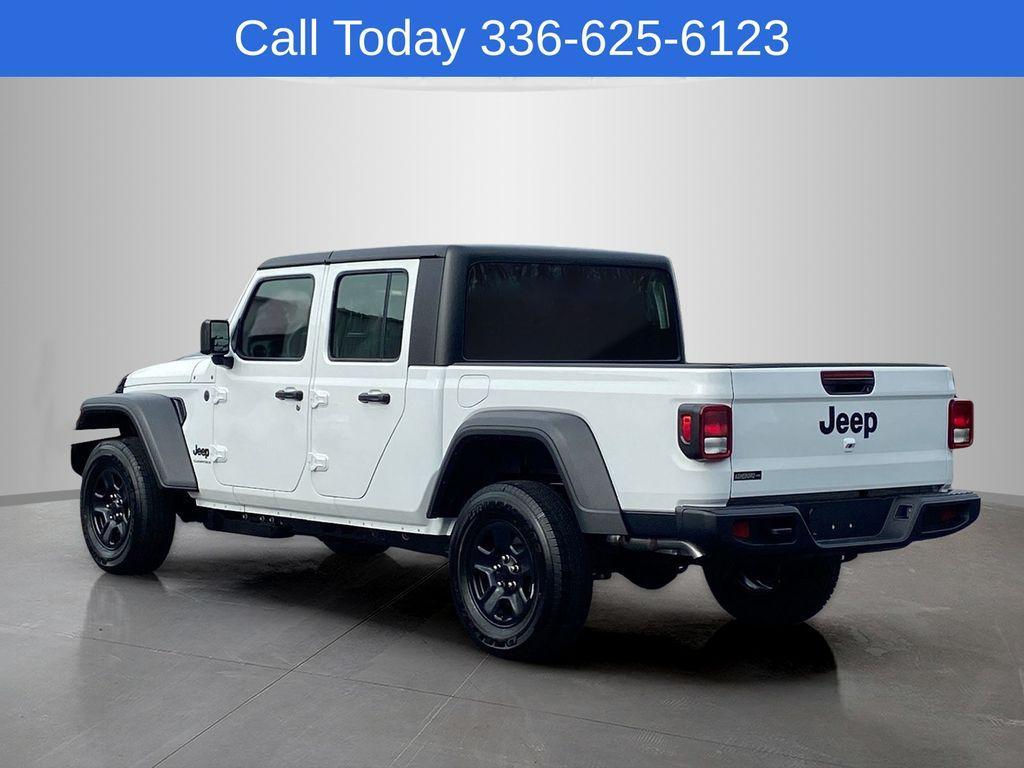 new 2026 Jeep Gladiator car, priced at $36,513