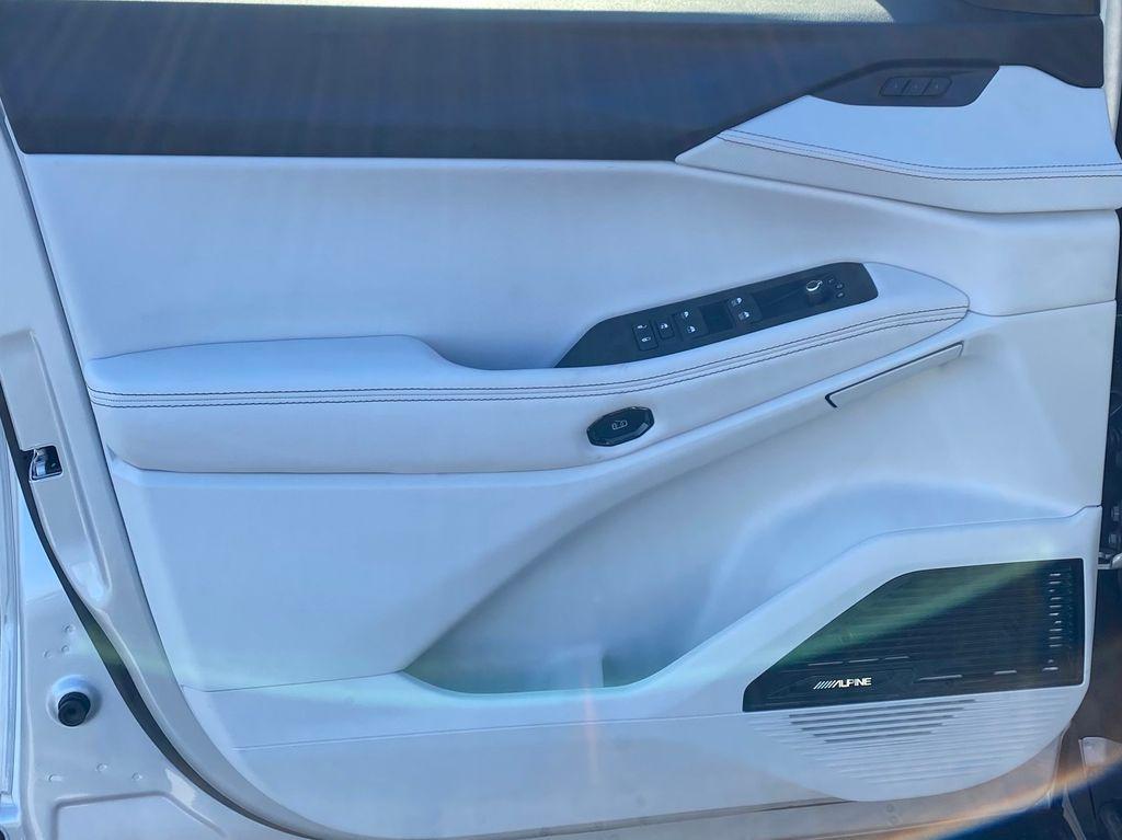 new 2026 Jeep Cherokee car, priced at $40,995