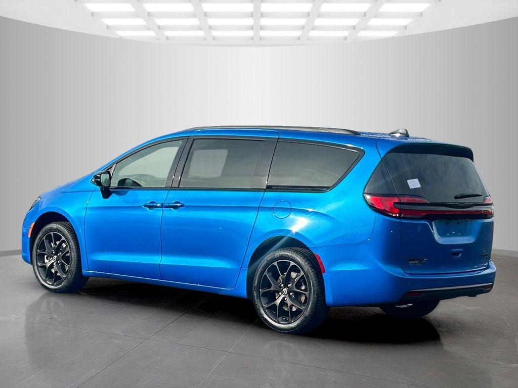new 2026 Chrysler Pacifica car, priced at $49,995